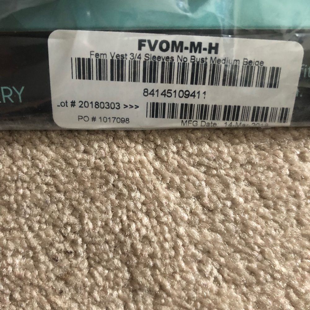 Compression vest - Picture 2 of 2